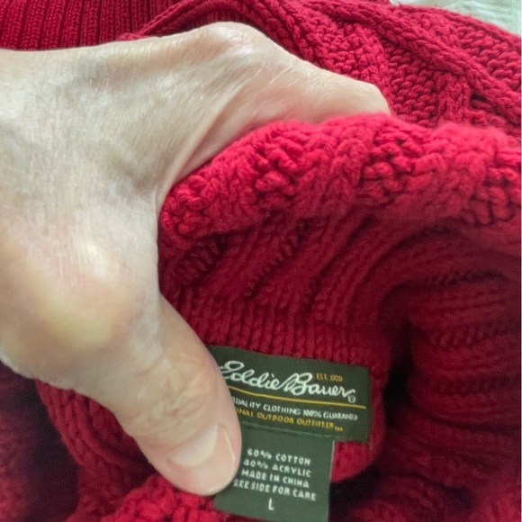 Eddie Bauer Men's Vibrant Red Sweater - Picture 1 of 6